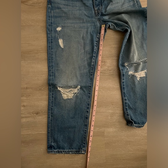 Madewell Distressed Dad Jean - Size 27 - Picture 9 of 10